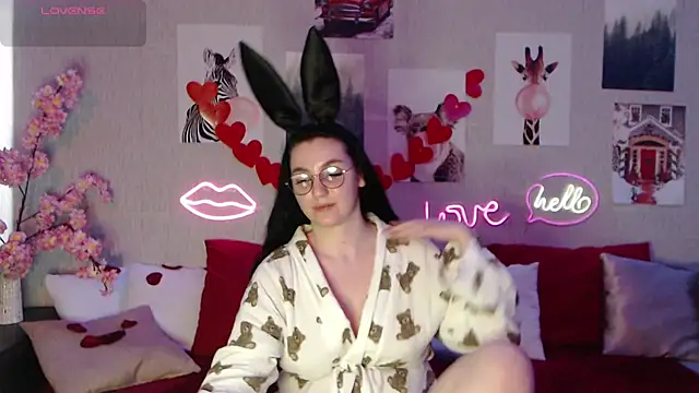 Fluffy Tiffy online show from 14, 2, 2025