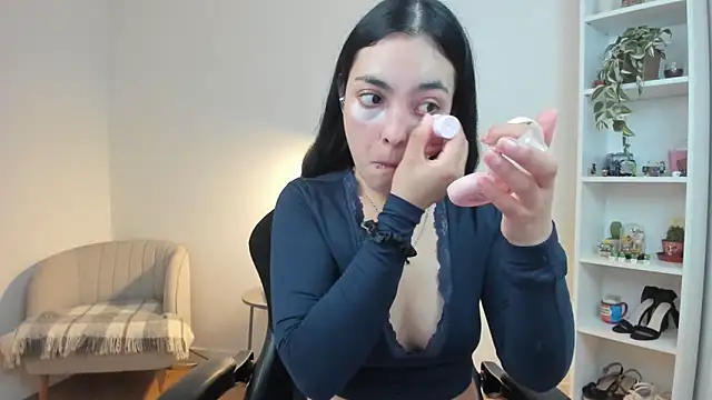  BellaEvans  online show from 19, 3, 2026