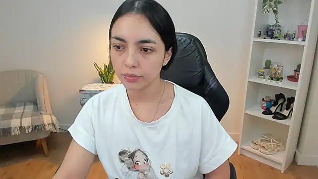  BellaEvans  online show from 24, 2, 2026