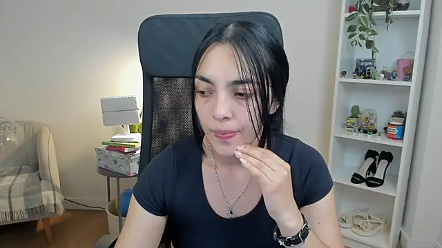 BellaEvans  online show from 29, 5, 2026
