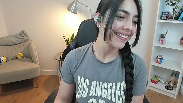  BellaEvans  online show from 27, 2, 2025