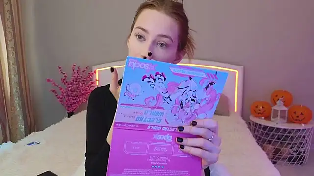 MichaDenver online show from 24, 10, 2025