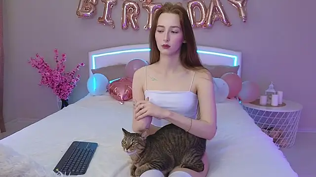 MichaDenver online show from 4, 12, 2025