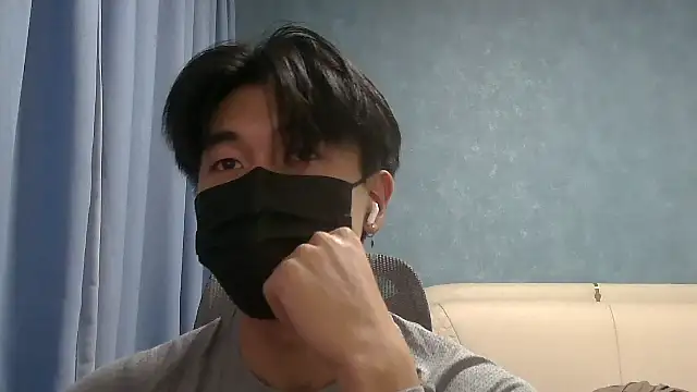 wuzhimao0207 online show from 18, 5, 2026
