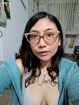 Snapshot of Mia_Ruiz chatting on 4, 2, 2025 Mia Ruiz online show from 4, 2, 2025