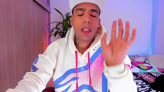 aldrinwhite online show from 6, 4, 2026