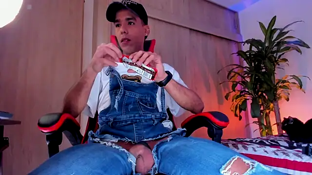 aldrinwhite online show from 18, 4, 2026