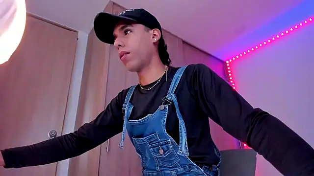 aldrinwhite online show from 5, 2, 2026