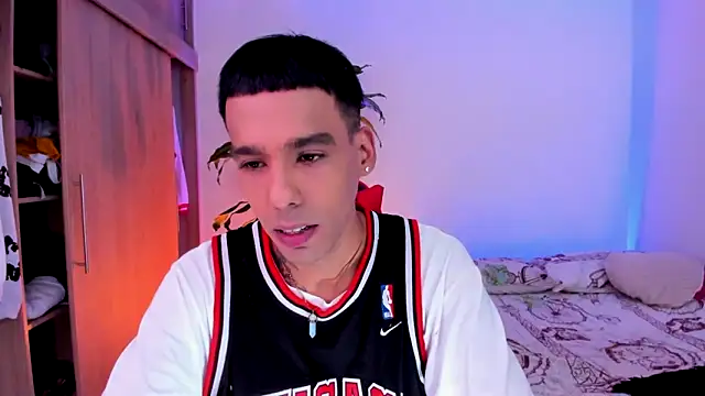 aldrinwhite online show from 26, 6, 2026