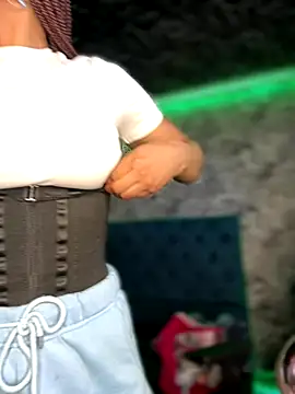 Melany Williams online show from 12, 10, 2025