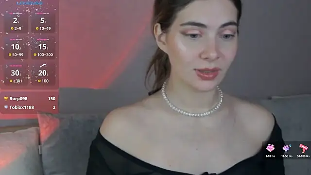 chloi hes online show from 4, 12, 2024