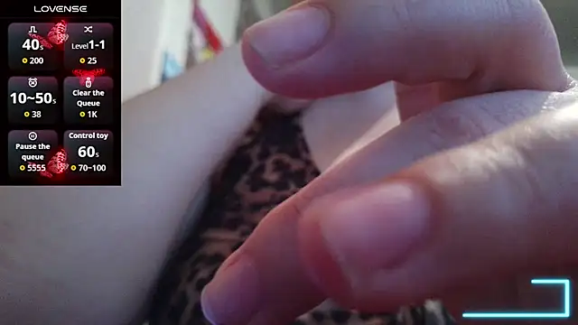 Snapshot of Cora_Maro chatting on 19, 6, 2026 Cora Maro online show from 19, 6, 2026