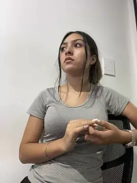 Snapshot of Emelie_Ch1 chatting on 18, 3, 2025 Emelie Ch1 online show from 18, 3, 2025