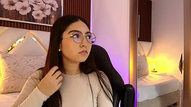 Emelie Ch1 online show from 15, 1, 2026