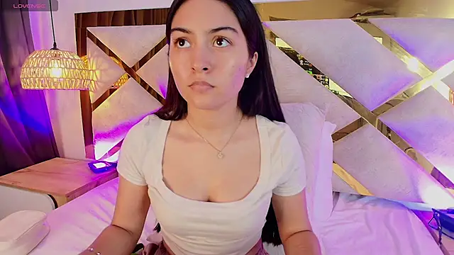 Emelie Ch1 online show from 30, 4, 2026