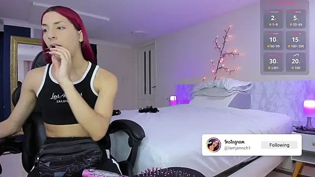 charolbruce 1 online show from 6, 11, 2025