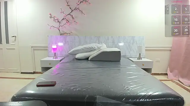 charolbruce 1 online show from 7, 4, 2026