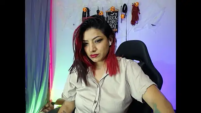 Snapshot of TAFITASLAVE chatting on 28, 10, 2025 TAFITASLAVE online show from 28, 10, 2025