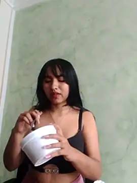 DakotaHoland online show from 24, 11, 2025