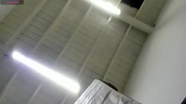 AbigailWilliams  online show from 17, 11, 2025