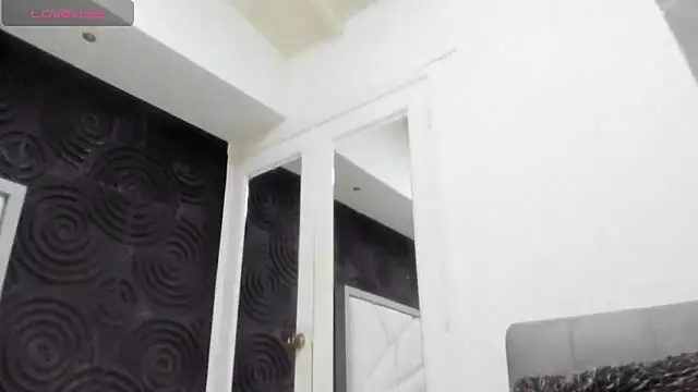 AbigailWilliams  online show from 11, 11, 2025