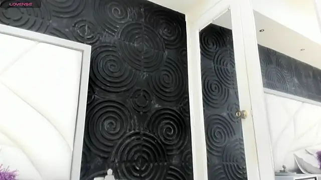 AbigailWilliams  online show from 21, 11, 2025