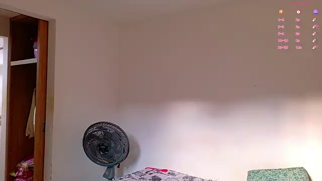 Snapshot of Gaby_Vegaa chatting on 17, 11, 2025 Gaby Vegaa online show from 17, 11, 2025