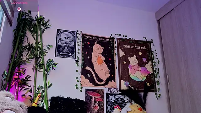 Nyx nayla online show from 6, 3, 2026