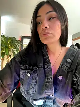 emmily d online show from 17, 11, 2025