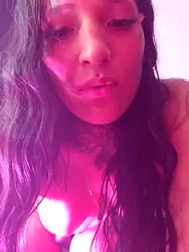 Snapshot of Nicole420squirt chatting on 4, 1, 2025 Nicole420squirt online show from 4, 1, 2025