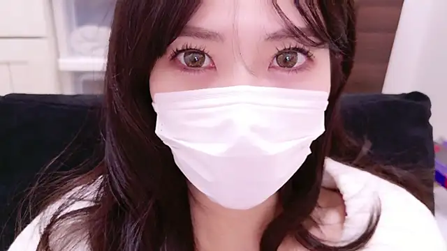 Snapshot of oxo_yuna_oxo chatting on 15, 3, 2025 oxo yuna oxo online show from 15, 3, 2025