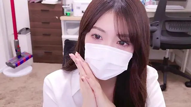 Snapshot of oxo_yuna_oxo chatting on 11, 3, 2025 oxo yuna oxo online show from 11, 3, 2025