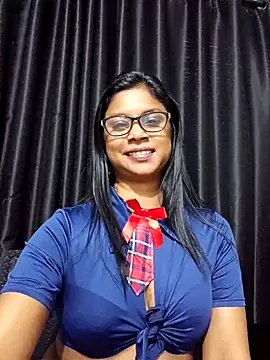 Snapshot of Sensual_indian7 chatting on 18, 11, 2025 Sensual indian7 online show from 18, 11, 2025