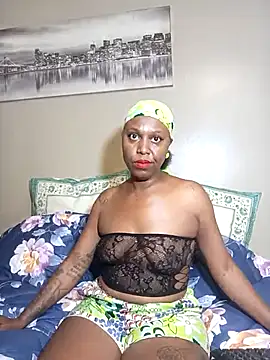 YourDreamLady22 online show from 17, 11, 2025