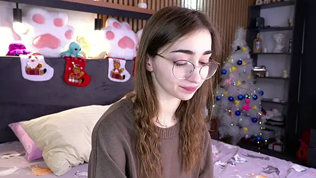 PollyBeev online show from 30, 11, 2025