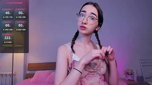 PollyBeev online show from 17, 2, 2025