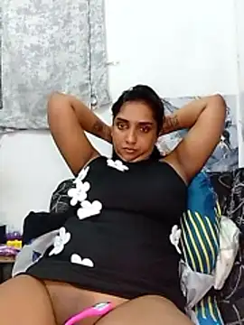 GORGEOUSLIPS online show from 5, 12, 2025