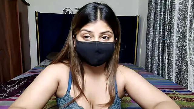 Snapshot of Hoty-Shivangi chatting on 24, 5, 2026 Hoty-Shivangi online show from 24, 5, 2026