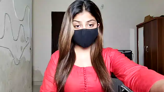 Hoty-Shivangi online show from 3, 5, 2026