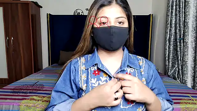 Snapshot of Hoty-Shivangi chatting on 22, 5, 2026 Hoty-Shivangi online show from 22, 5, 2026