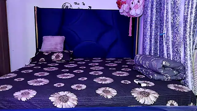 Snapshot of Hoty-Shivangi chatting on 21, 6, 2026 Hoty-Shivangi online show from 21, 6, 2026