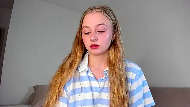 MiaMews online show from 11, 11, 2025