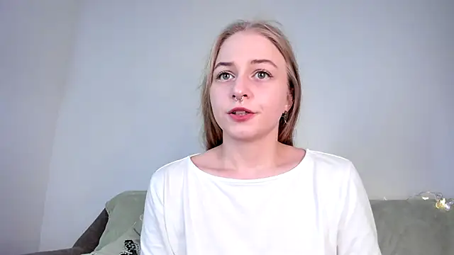 MiaMews online show from 9, 3, 2026