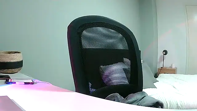 dutchesmee x online show from 17, 2, 2025