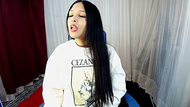 MOMMYJEVAA online show from 5, 7, 2026
