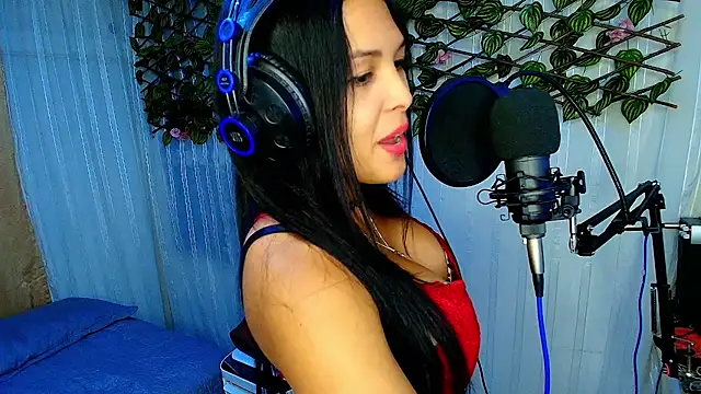 MOMMYJEVAA online show from 12, 3, 2025