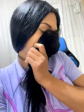 MOMMYJEVAA online show from 2, 12, 2025