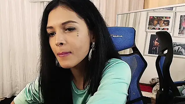 MOMMYJEVAA online show from 26, 11, 2025