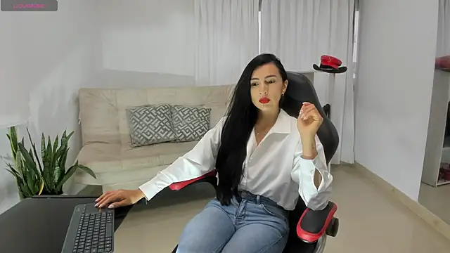 coniie jhons online show from 13, 2, 2026