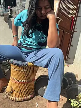 xyztopbeing online show from 28, 12, 2024